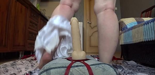 trendsChubby milf rides a dildo and shakes her juicy PAWG in shorts and big tits Homemade fetish masturbation